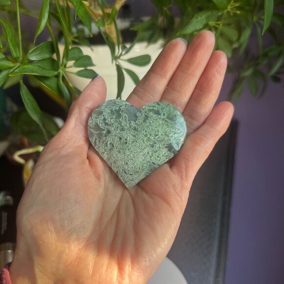 Moss Agate Crystal Heart (#6) - Picture 2 of 11